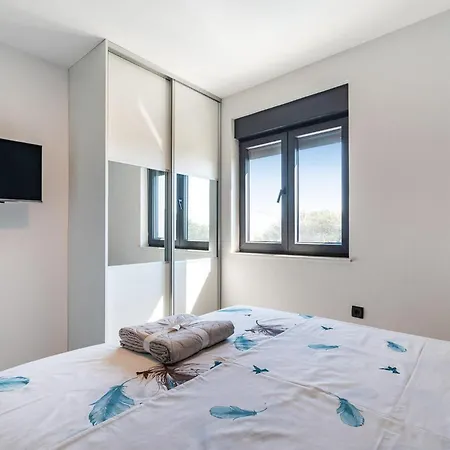 Krstina Feriehus Vrana (Zadar)