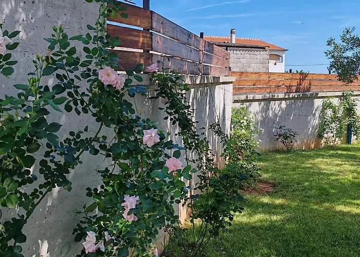 בית נופש Krstina Vrana (Zadar)
